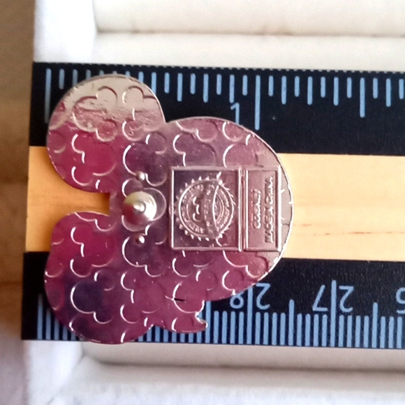 DISNEY MICKEY EARS AS DONALD DUCK PIN - Picture 5 of 5
